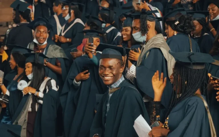 Weidenfeld-Hoffmann Scholarships and Leadership Programme